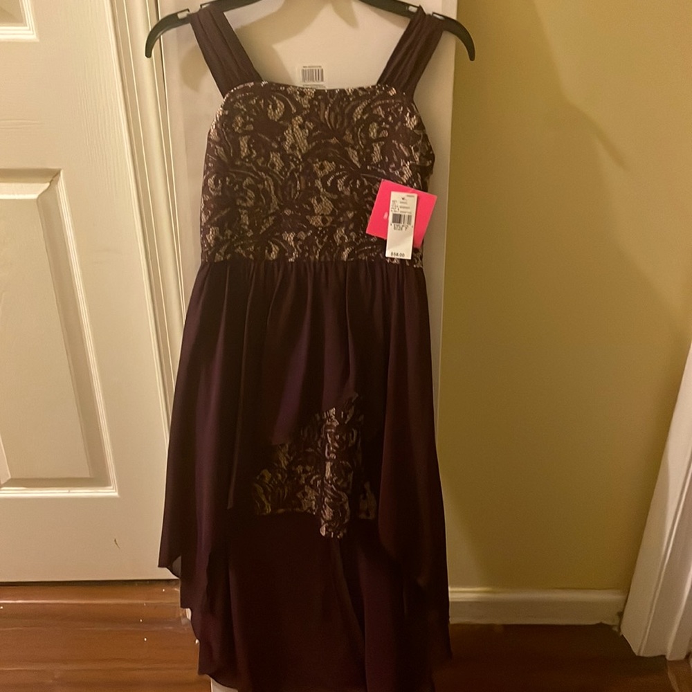 Amy Byer kids size 7 plum color